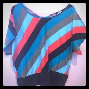 Super cute short sleeve shirt